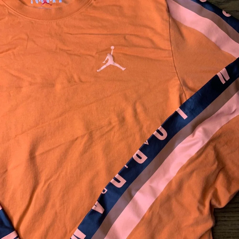 Jordan Air Gradient Long-Sleeve Shirt Orange